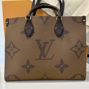 Louis Vuitton Tan and Brown Monogram Handbag